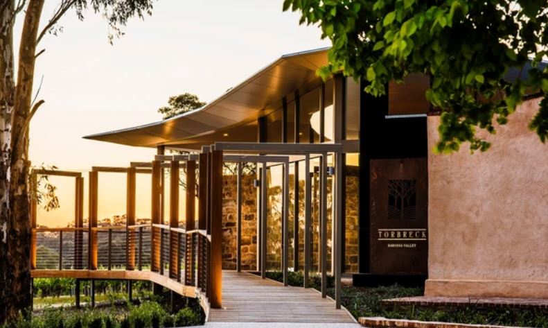 Ingang Torbreck wijnhuis van Henr Bloem